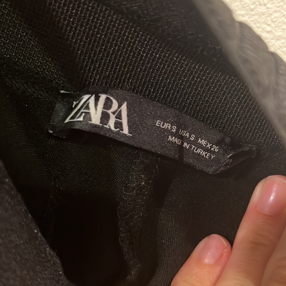 Women’s Skinny Black Stretch Waisted Zara Pants Size S - Picture 4 of 4